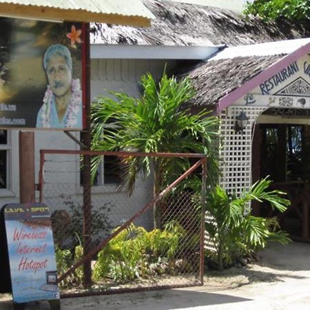 Vacations Beach Fale Hotel Manase Eksteriør billede