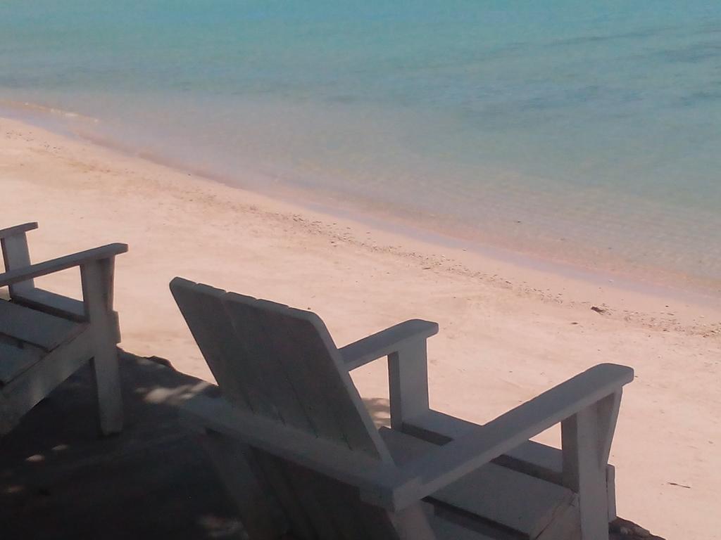 Vacations Beach Fale Hotel Manase Eksteriør billede