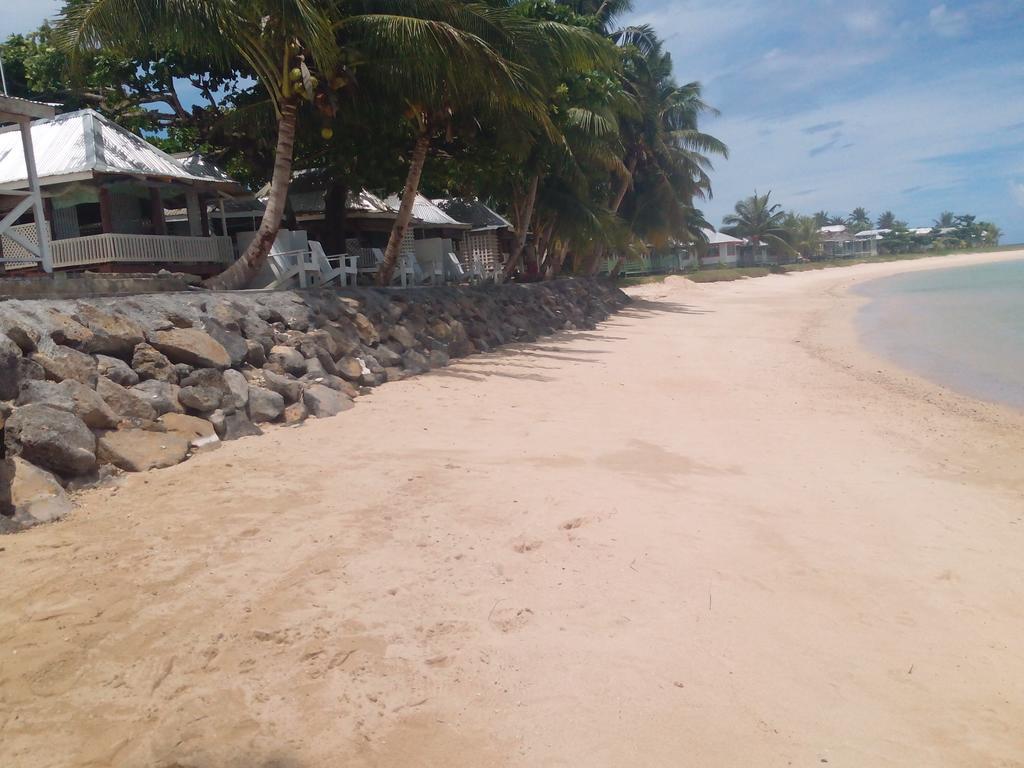 Vacations Beach Fale Hotel Manase Eksteriør billede
