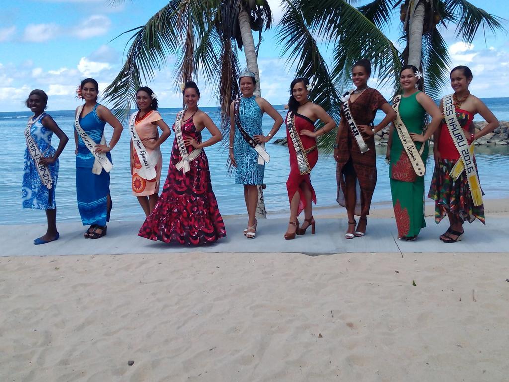 Vacations Beach Fale Hotel Manase Eksteriør billede