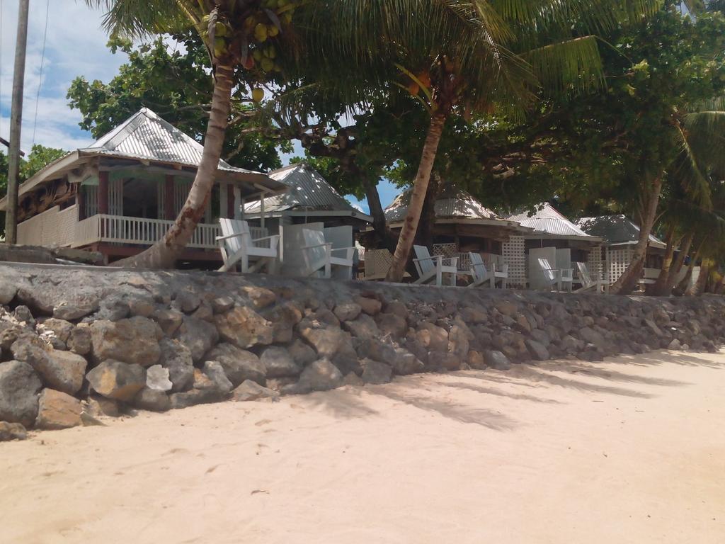 Vacations Beach Fale Hotel Manase Eksteriør billede