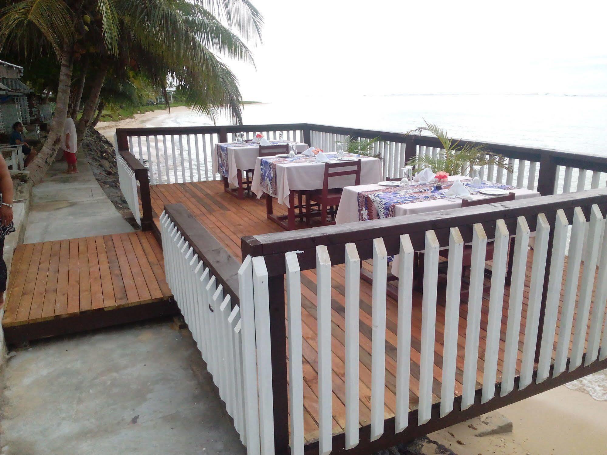 Vacations Beach Fale Hotel Manase Eksteriør billede