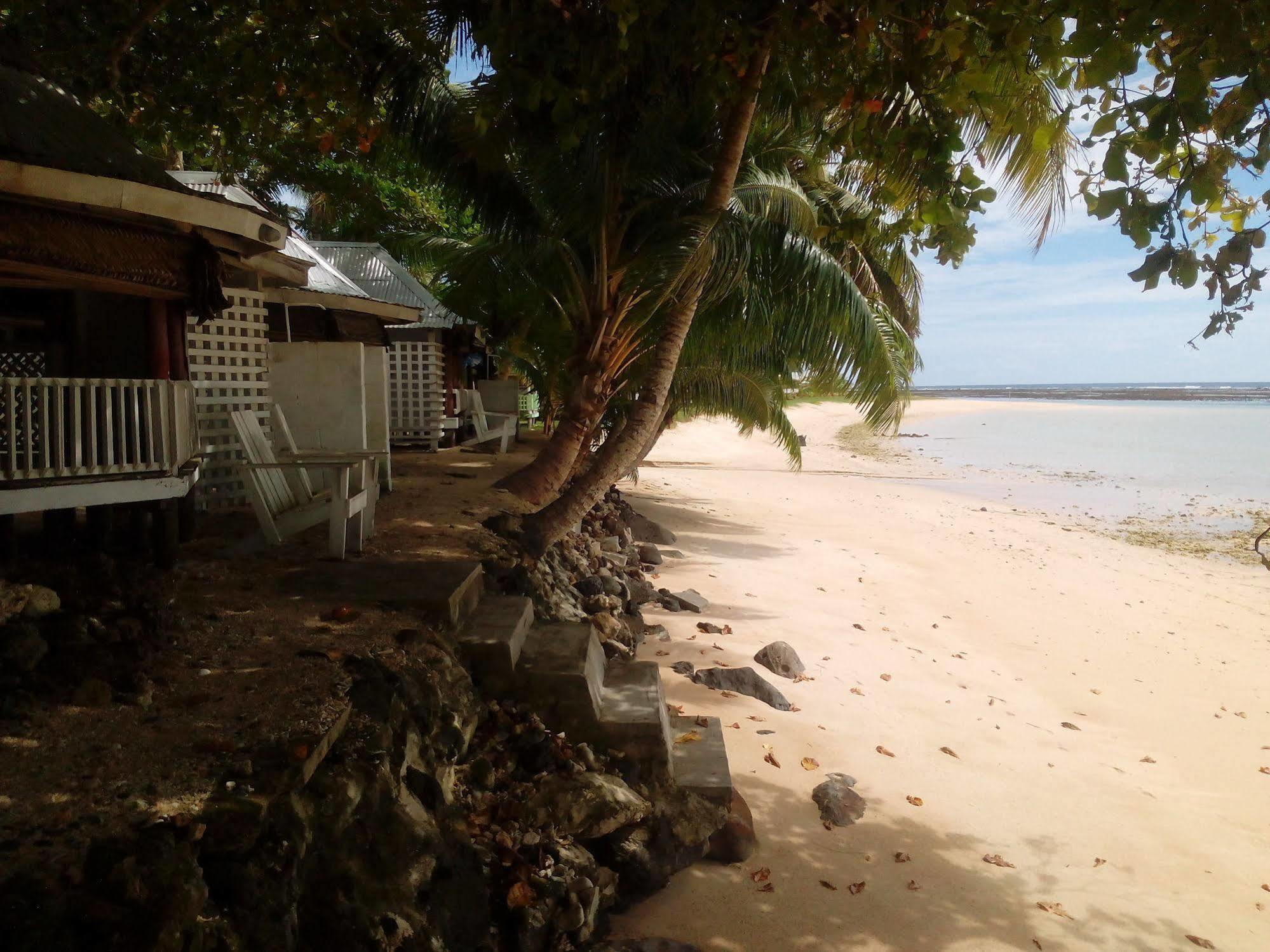 Vacations Beach Fale Hotel Manase Eksteriør billede